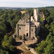 Le premier château de Chalucet